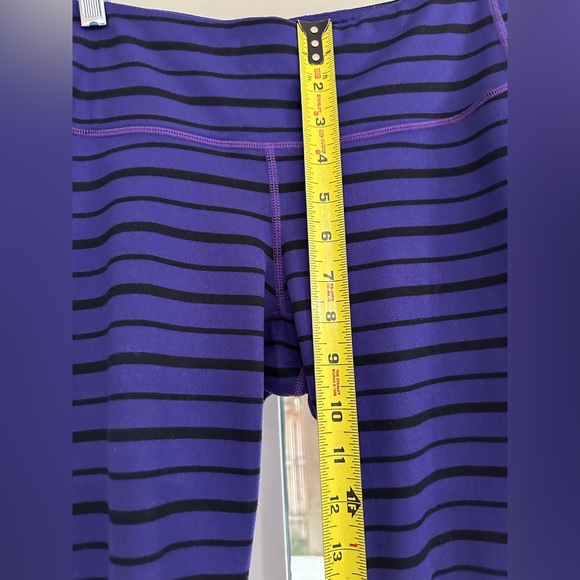 Athleta Purple Black Stripe Chaturanga Capri Leggings Running Tights medium - Picture 5 of 7